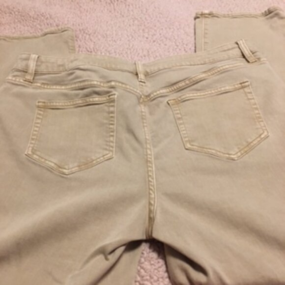 Lands' End Size 16 Petite Stretch Jeans Light Tan - Picture 5 of 10